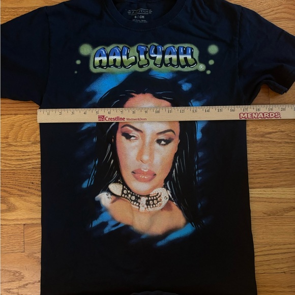 Aaliyah T-Shirt Women’s Small Black One in a Million Graphic Tee Y2K Music - Picture 5 of 6